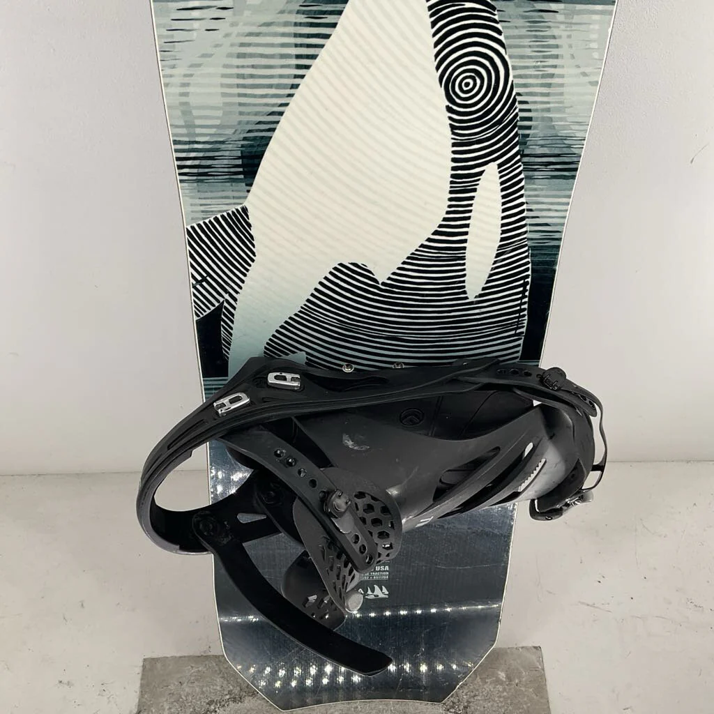 2023 Lib Tech T. Rice Orca w/ Flux TW Bindings - Image 2