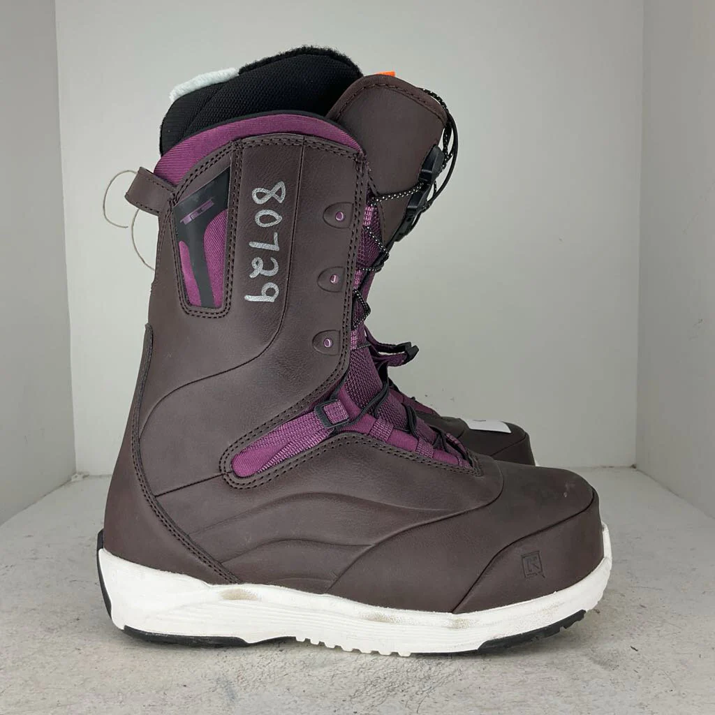 2023 Nitro Women's Crown TLS Snowboard Boots - Image 13