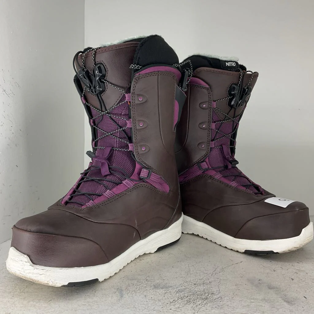 2023 Nitro Women's Crown TLS Snowboard Boots - Image 18