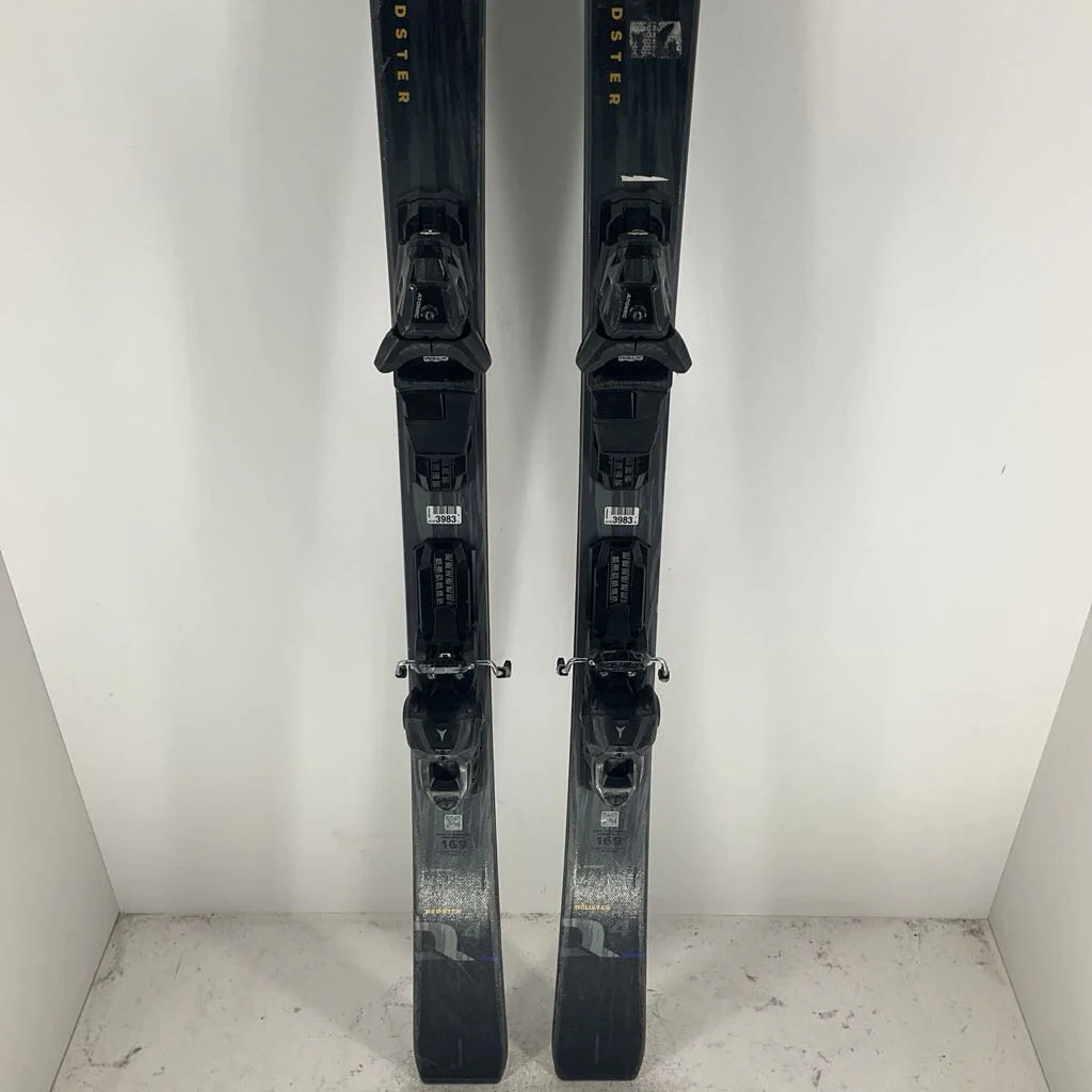 2024 Atomic Redster Q4 w/ Atomic M10 Demo Bindings - Image 23