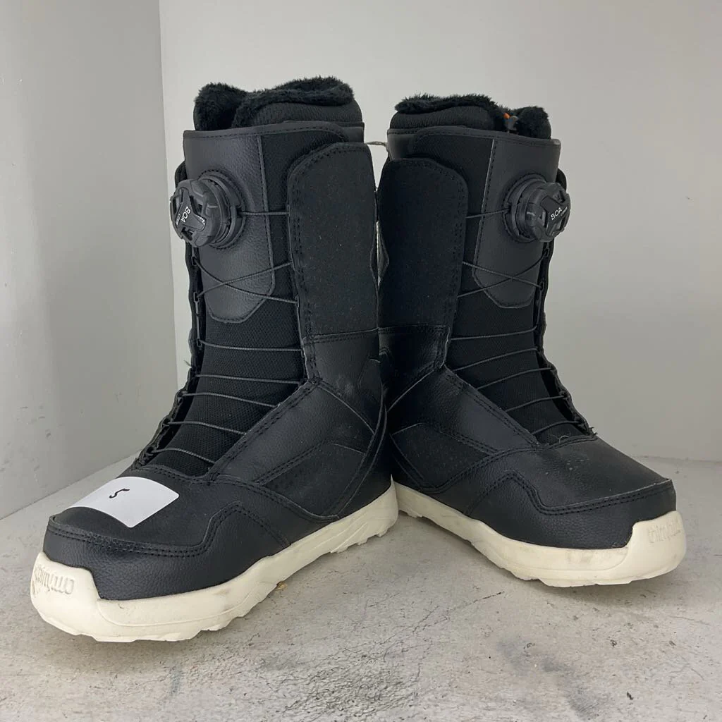2024 ThirtyTwo Women's STW Double BOA Snowboard Boots - Image 2
