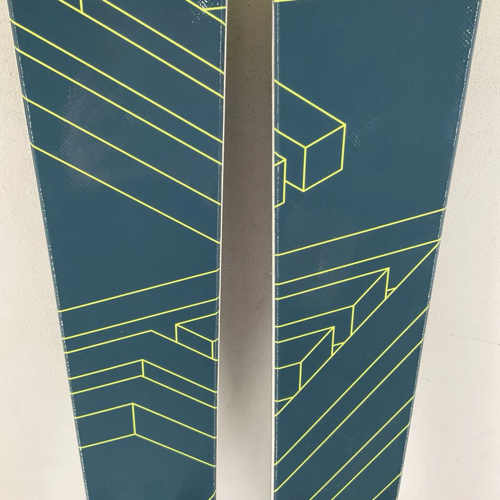 2024 Zag UBAC 95 w/ Dynafit Backlight Long Travel Bindings w/ Zag UBAC Climbing Skins - Image 4