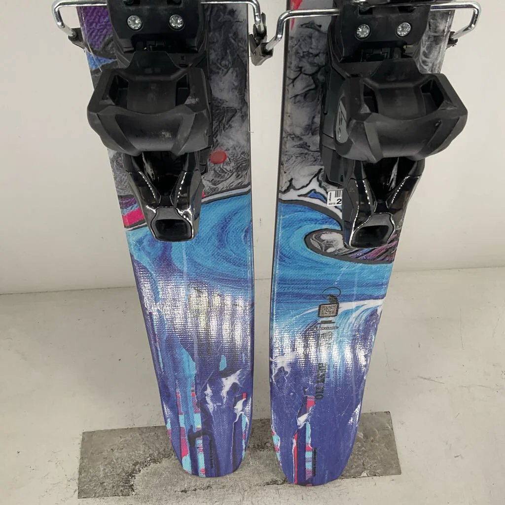 2025 Atomic Bent 110 w/ Atomic Strive 11 Demo Bindings - Image 14