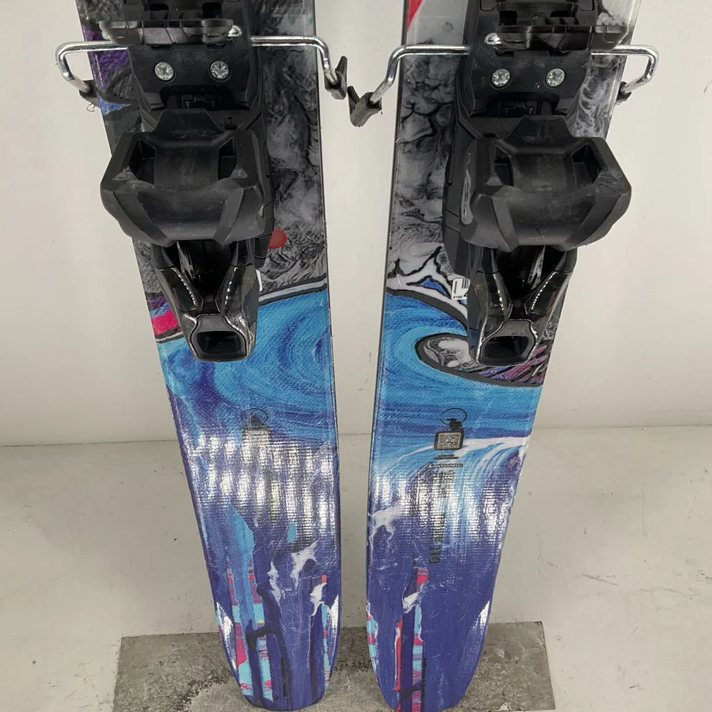 2025 Atomic Bent 110 w/ Atomic Strive 11 Demo Bindings - Image 22