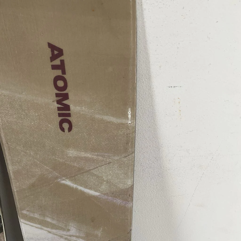 2025 Atomic Maven 93C w/ Atomic Strive 11 Demo Bindings *Topsheet Damage* - Image 8