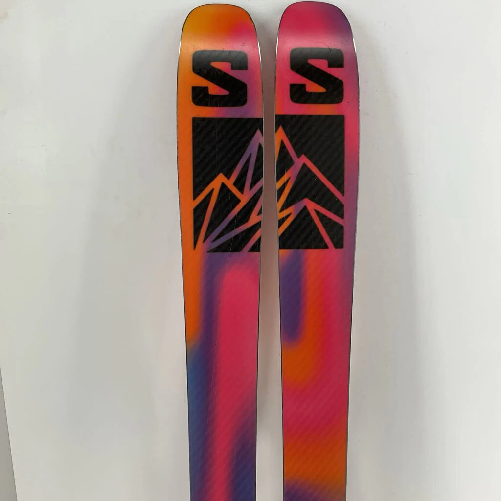 2025 Salomon QST 106 w/ Salomon Strive 13 Demo Bindings - Image 127