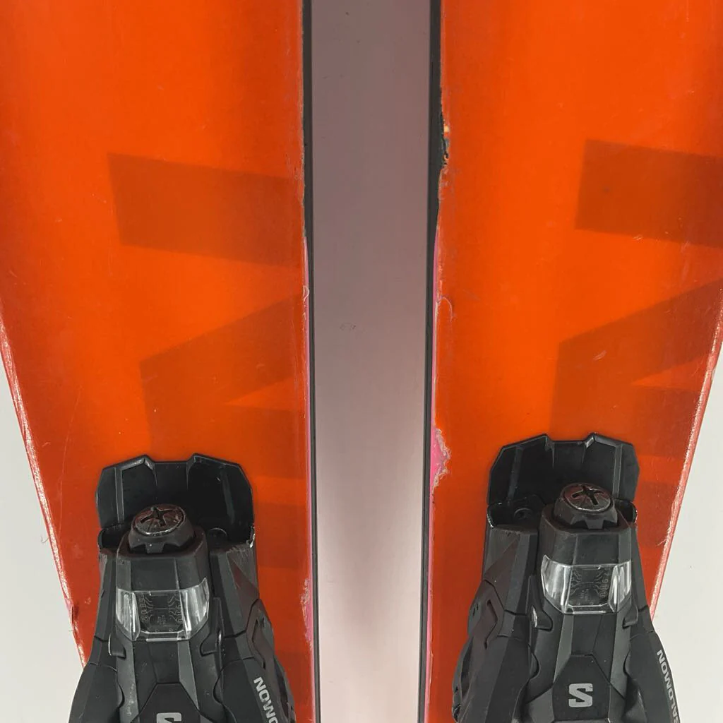 2025 Salomon QST 106 w/ Salomon Strive 13 Demo Bindings - Image 147