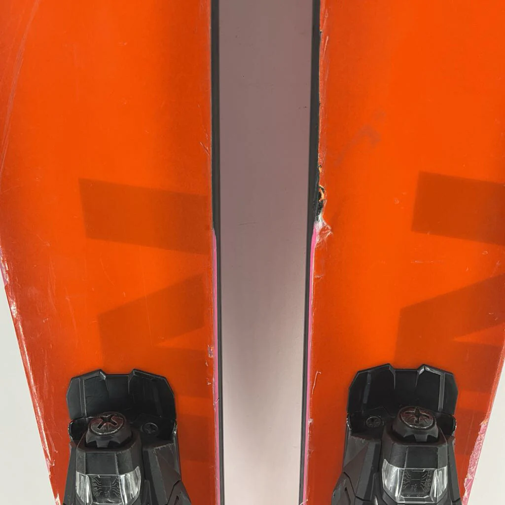 2025 Salomon QST 106 w/ Salomon Strive 13 Demo Bindings - Image 157
