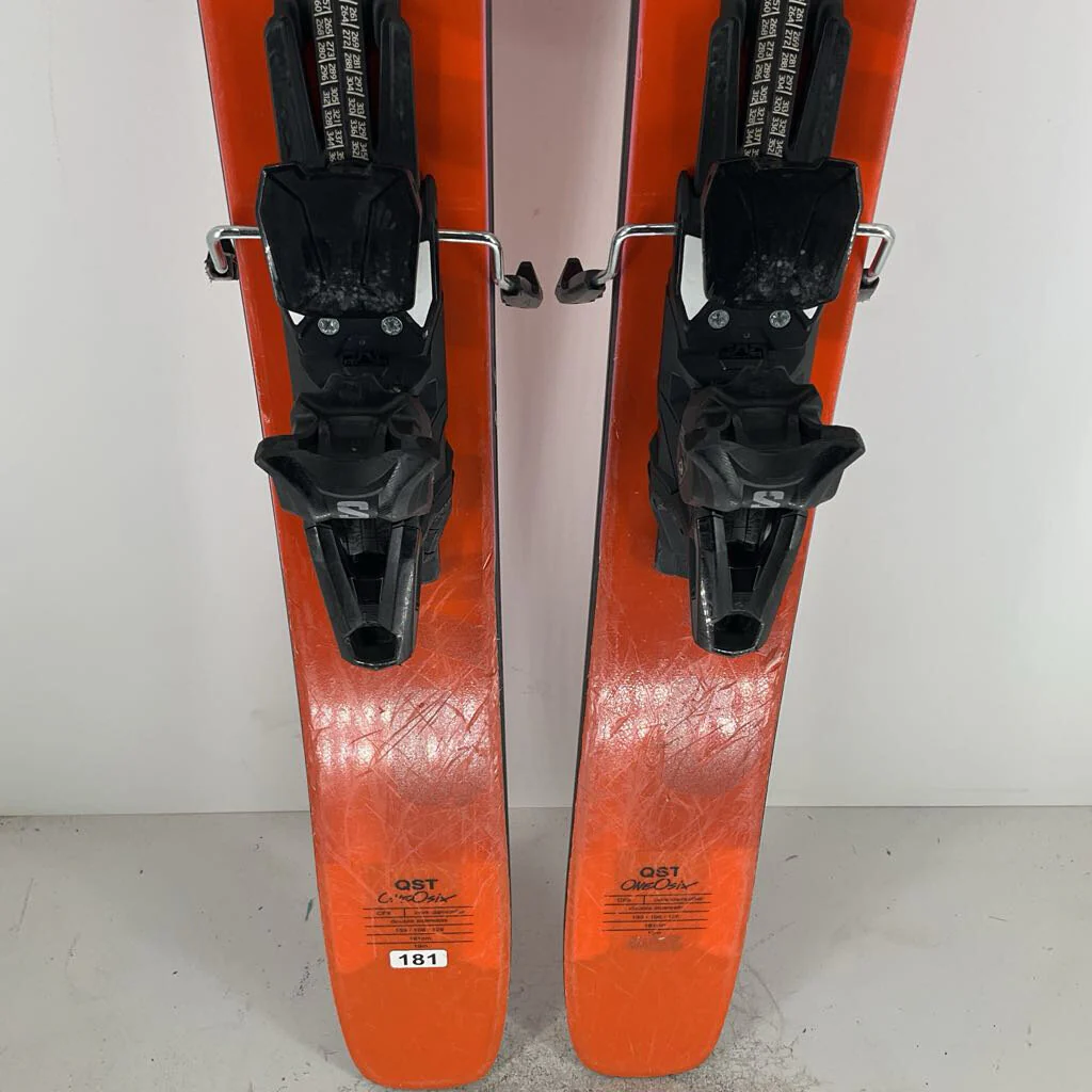 2025 Salomon QST 106 w/ Salomon Strive 13 Demo Bindings - Image 166
