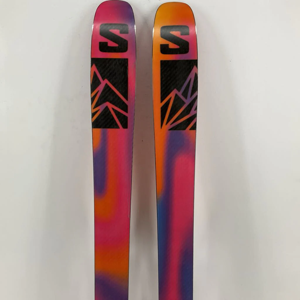 2025 Salomon QST 106 w/ Salomon Strive 13 Demo Bindings - Image 172