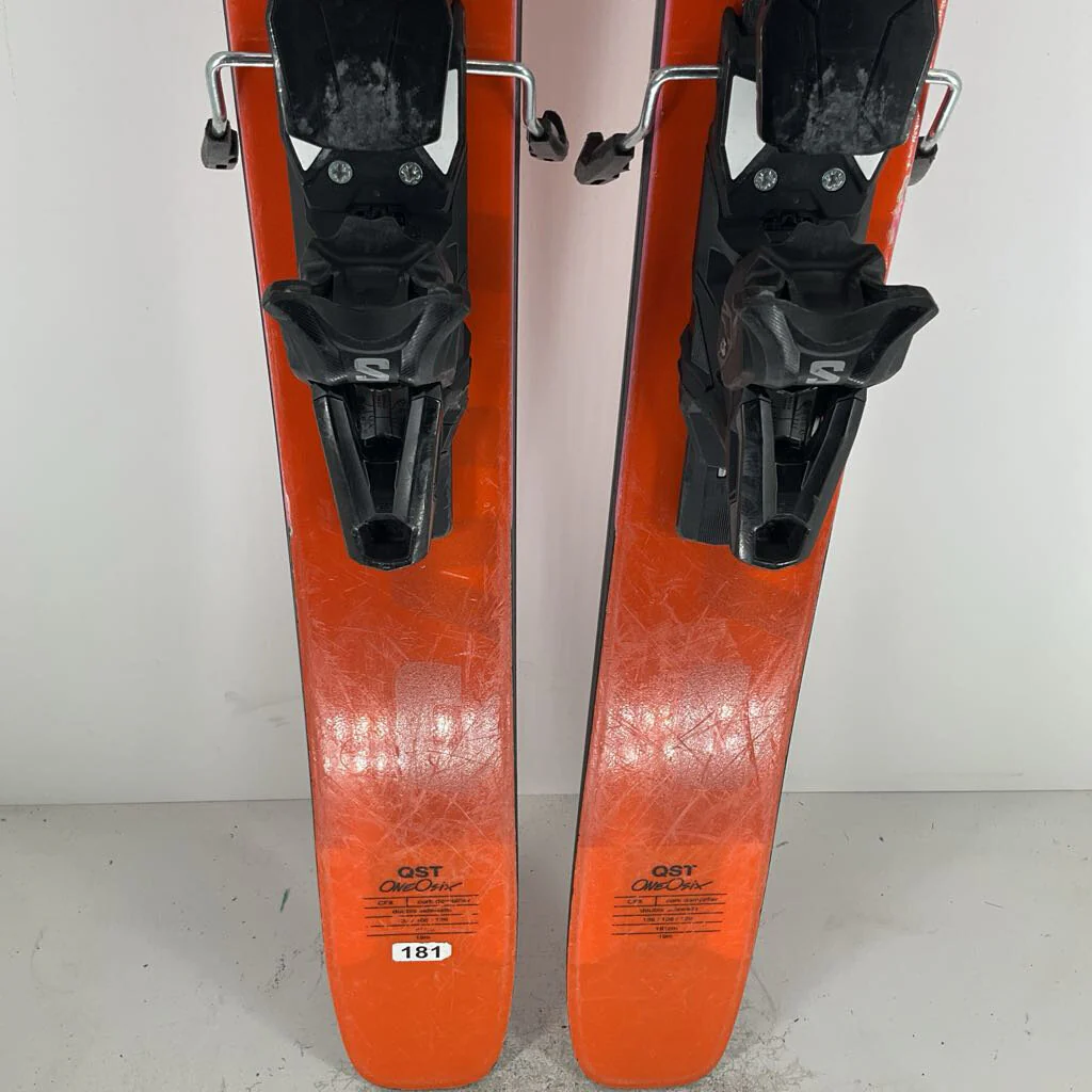 2025 Salomon QST 106 w/ Salomon Strive 13 Demo Bindings - Image 179