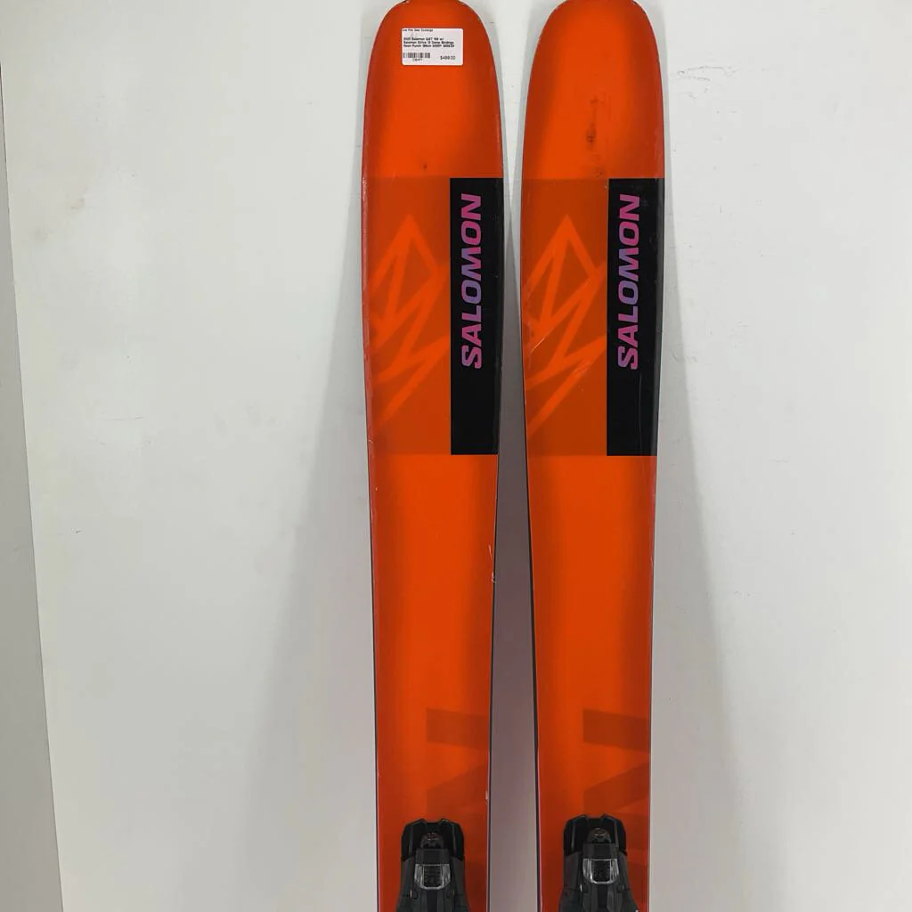 2025 Salomon QST 106 w/ Salomon Strive 13 Demo Bindings - Image 194