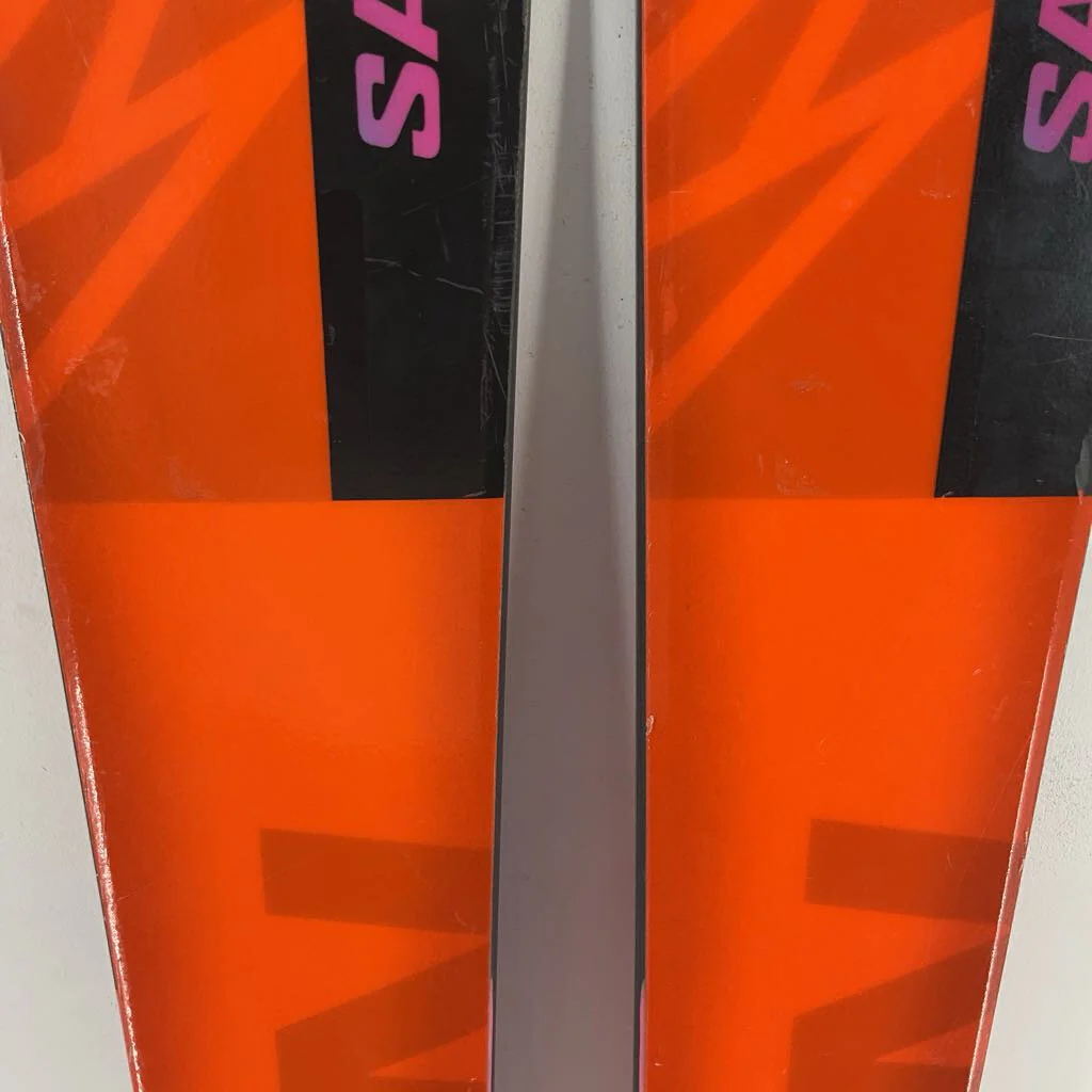 2025 Salomon QST 106 w/ Salomon Strive 13 Demo Bindings - Image 49