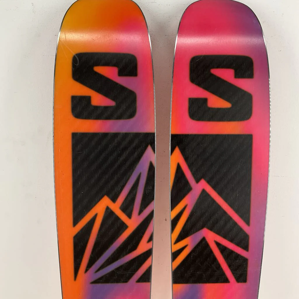 2025 Salomon QST 106 w/ Salomon Strive 13 Demo Bindings - Image 62