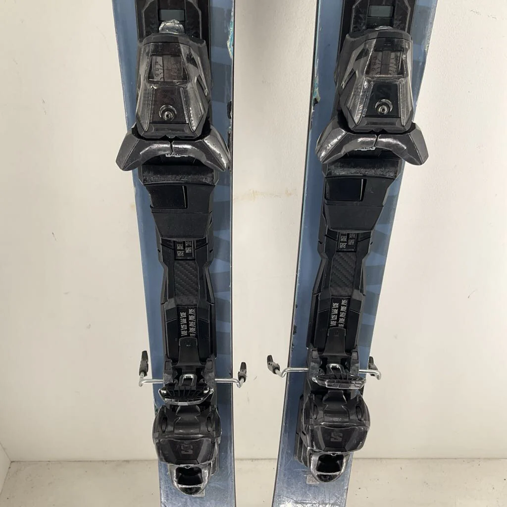 2025 Salomon QST 92 w/ Salomon M11 Demo Bindings *topsheet damage* - Image 13
