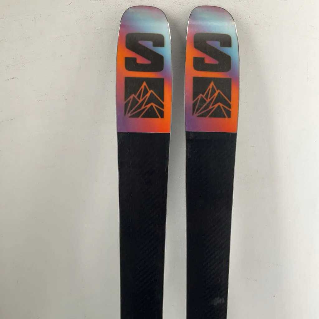 2025 Salomon QST 92 w/ Salomon M11 Demo Bindings *topsheet damage* - Image 7