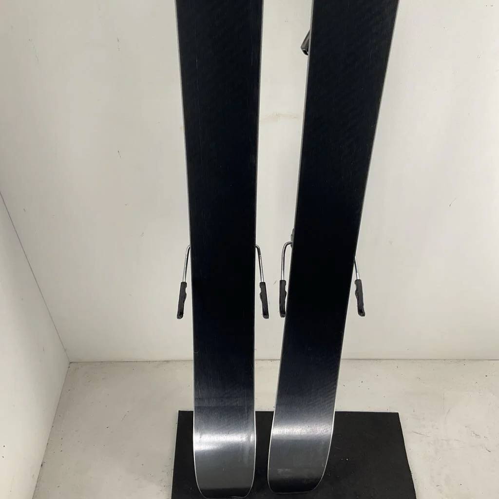 2025 Salomon QST 92 w/ Salomon M11 Demo Bindings *topsheet damage* - Image 8