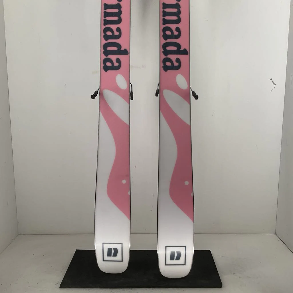 2026 Armada ARW 100 w/ Armada Strive 11 Demo Bindings - Image 4