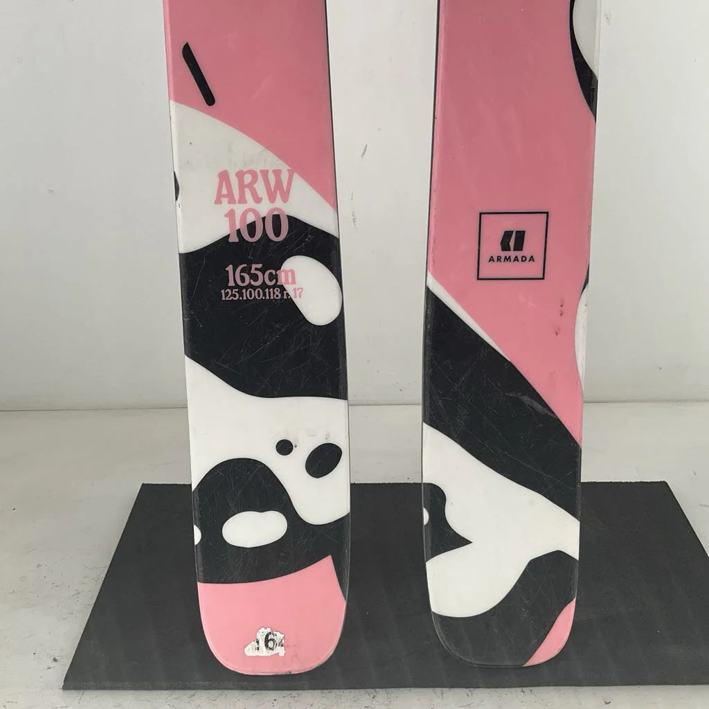 2026 Armada ARW 100 w/ Armada Strive 11 Demo Bindings - Image 9