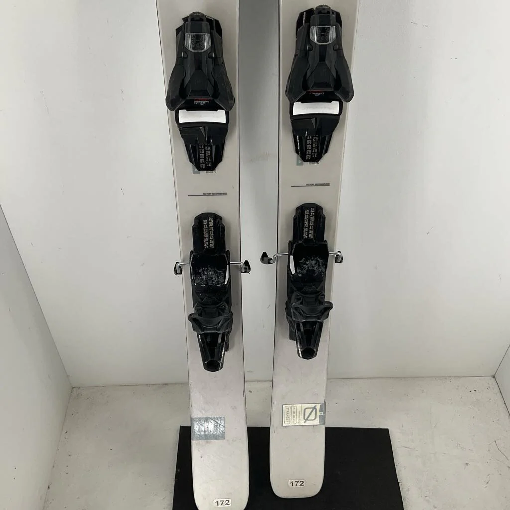 2026 Armada Stranger 100 w/ Armada Strive 13 Demo Bindings - Image 10