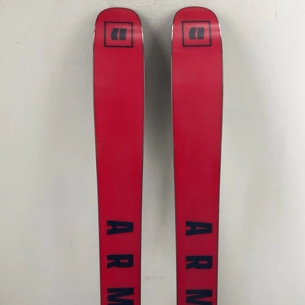 2026 Armada Tantrum 100 w/ Armada Strive 11 Demo Bindings *topesheet damage* - Image 3