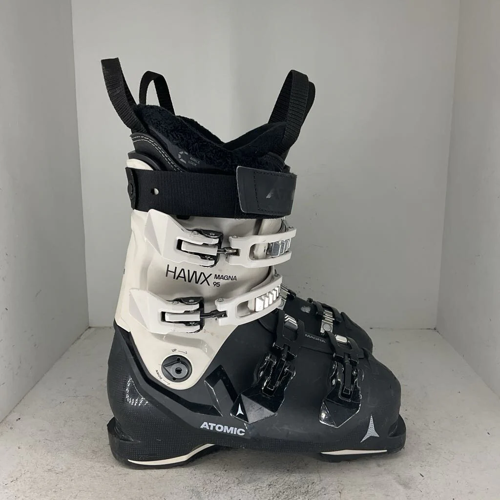 2026 Atomic Women's Hawx Magna 95 GW - Image 9