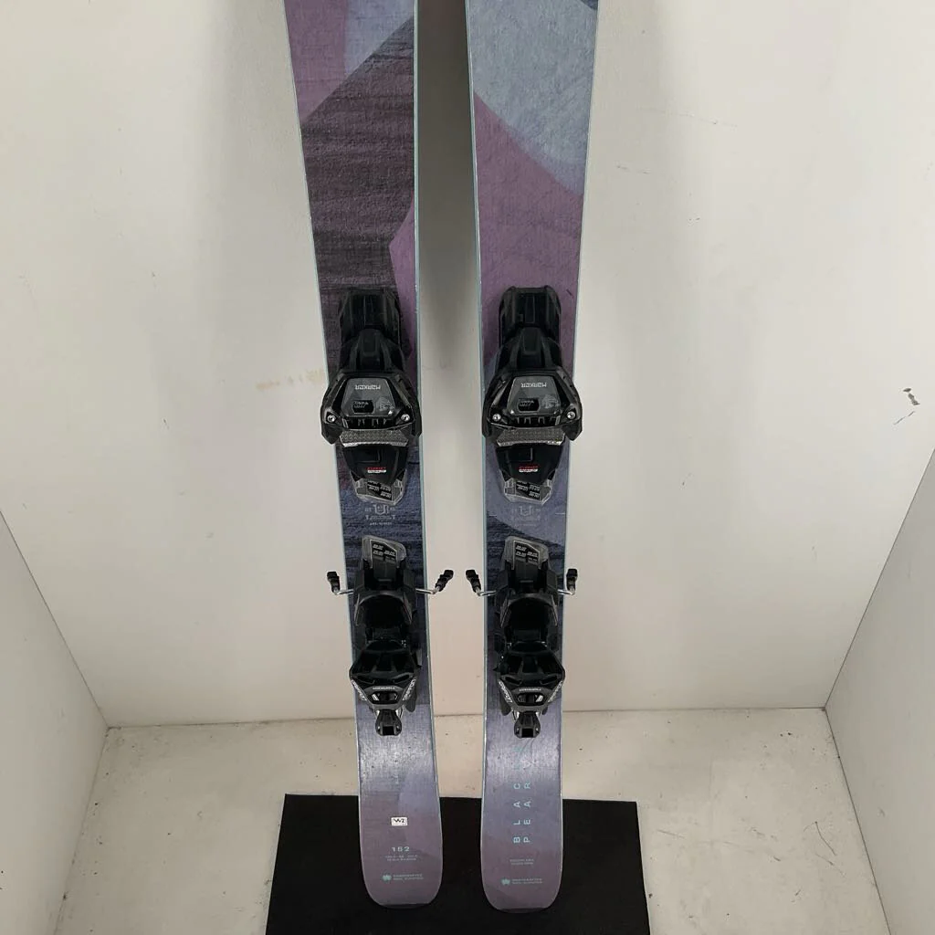2026 Blizzard Women's Black Pearl 88 w/ Marker Squire 11 TCX Demo Bindings *topsheet damage* - Image 2