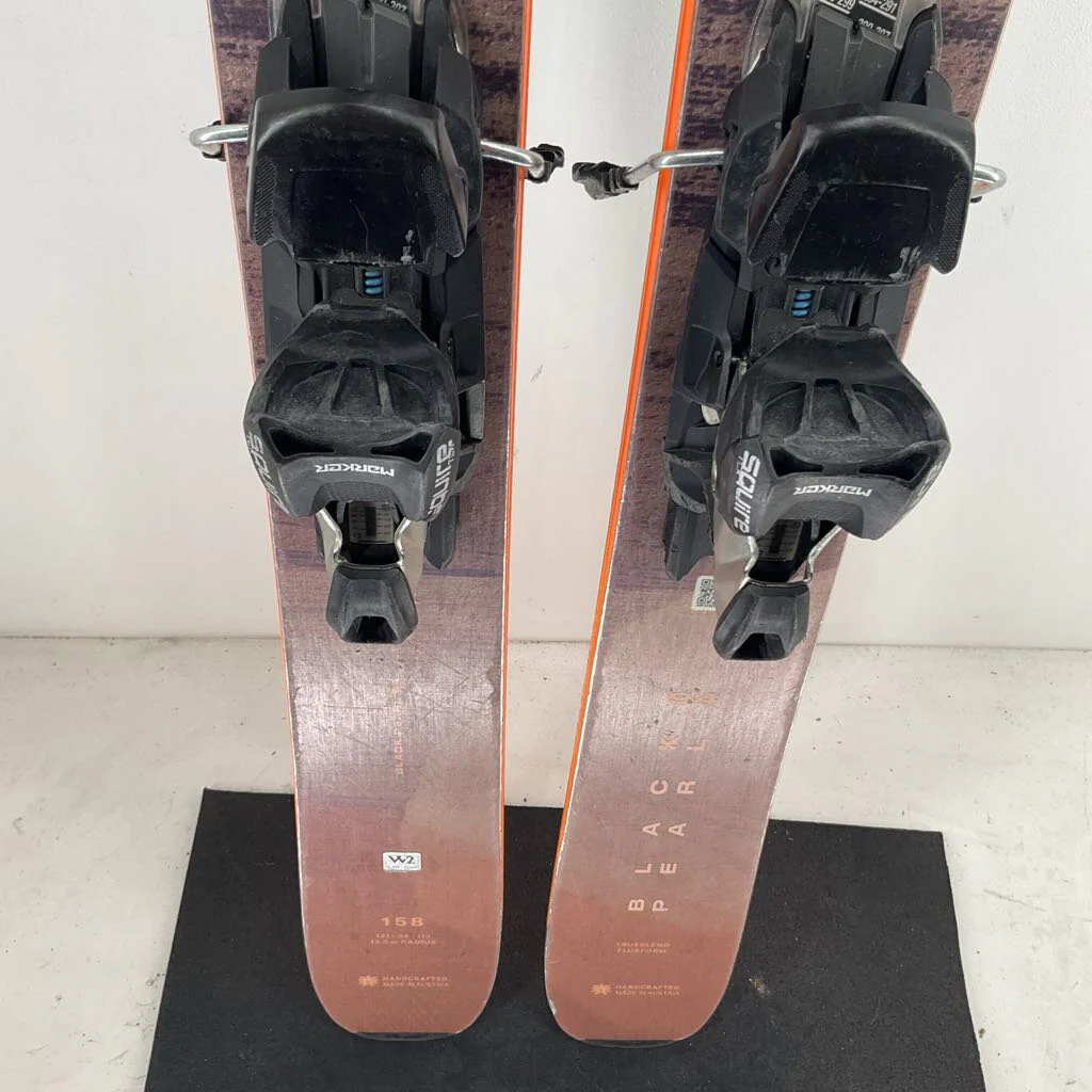 2026 Blizzard Women's Black Pearl 94 w/ Marker Squire 11 TCX Demo Bindings *topsheet damage* - Image 29