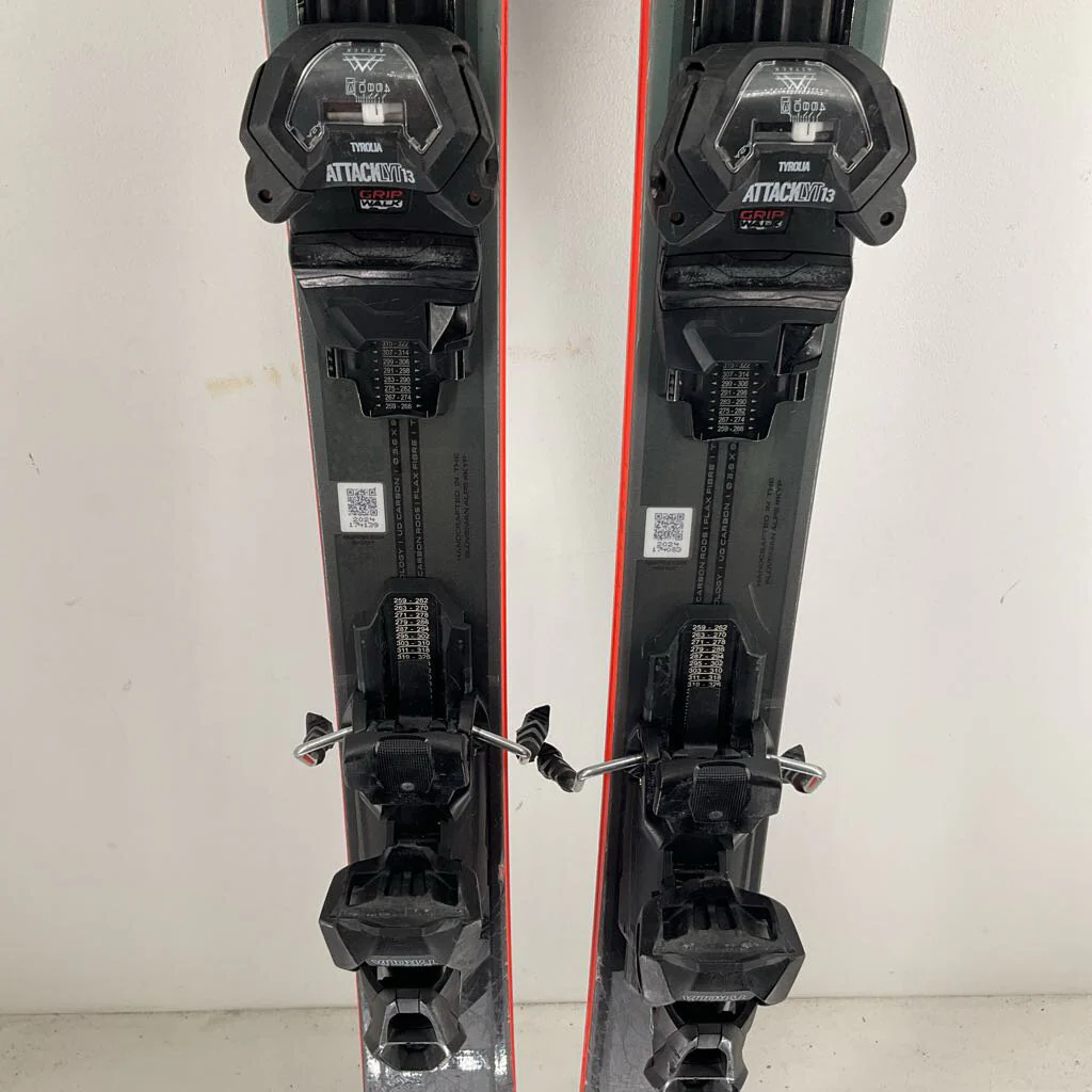 2026 Elan Ripstick 88 w/ Tyrolia Attack LYT 11 Demo Bindings *Topsheet Damage* - Image 5