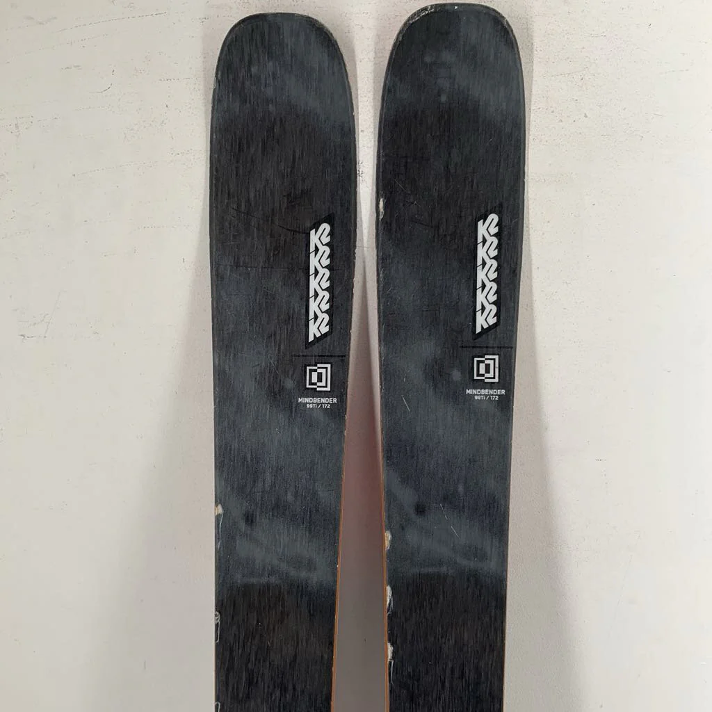 2026 K2 Mindbender 99Ti w/ Marker Griffon 13 Demo Bindings *Top Sheet Damage*