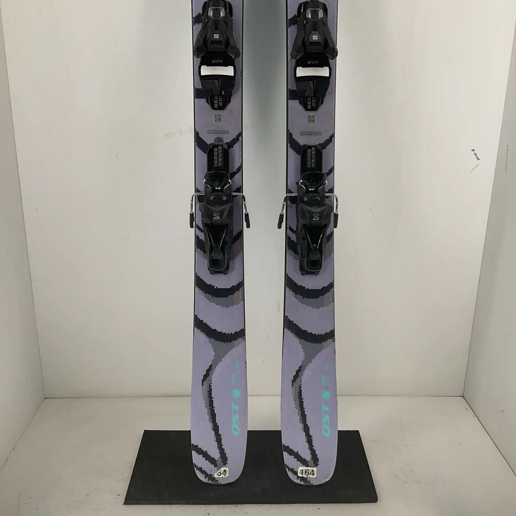 2026 Salomon QST 100 w/ Salomon Strive 11 Demo Bindings - Image 2