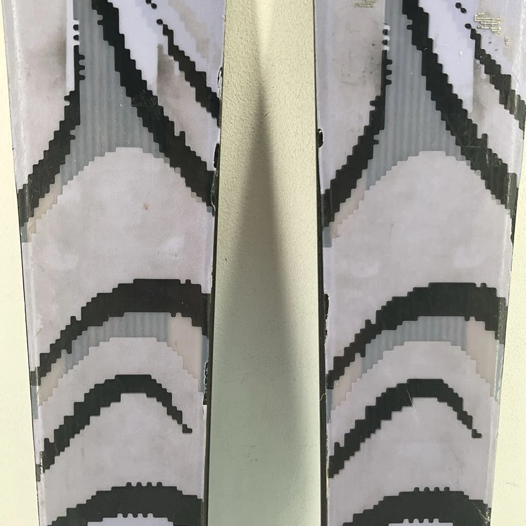 2026 Salomon QST 100 w/ Salomon Strive 11 Demo Bindings - Image 5