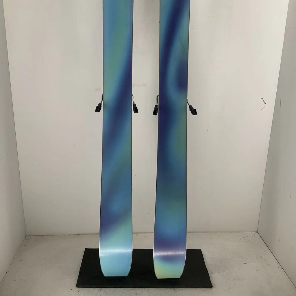 2026 Salomon QST 100 w/ Salomon Strive 13 Demo Bindings - Image 4