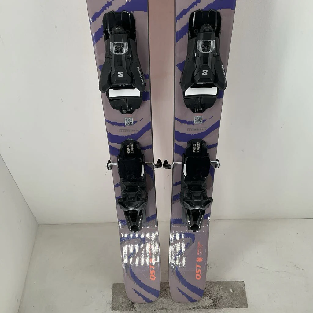2026 Salomon QST 106 w/ Salomon Strive 13 Demo Bindings - Image 2