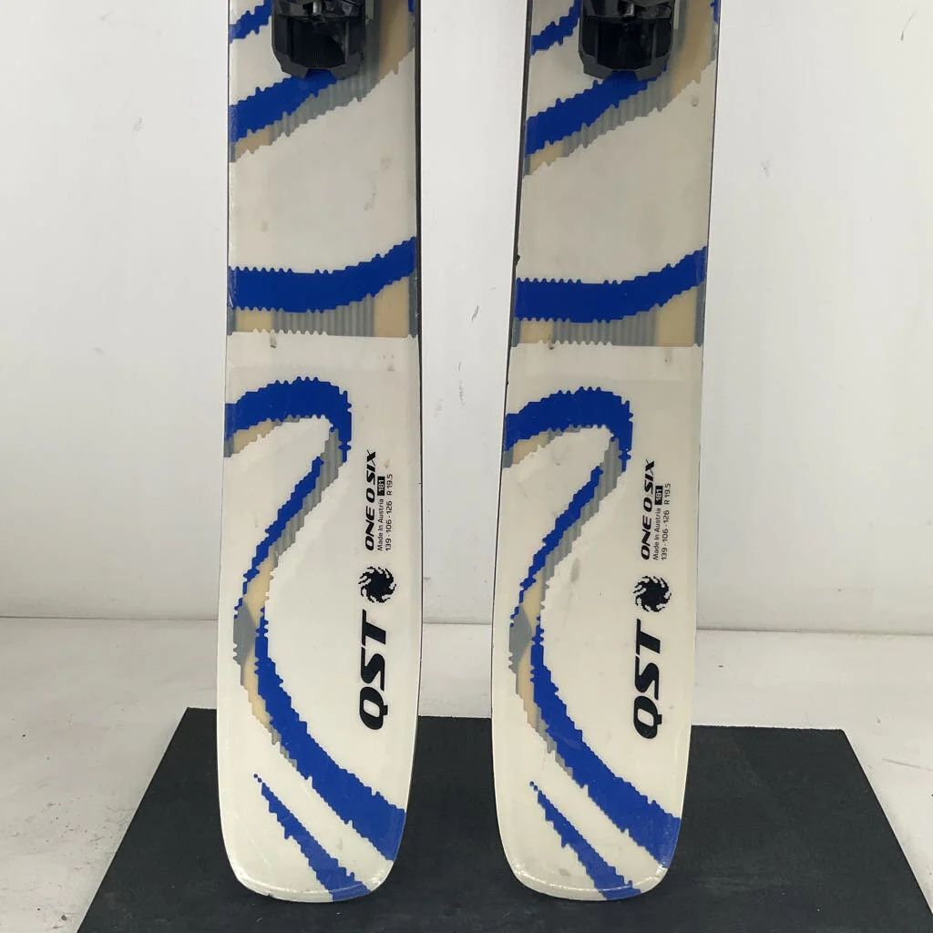 2026 Salomon QST 106 w/ Salomon Strive 13 Demo Bindings *topsheet damage* - Image 8