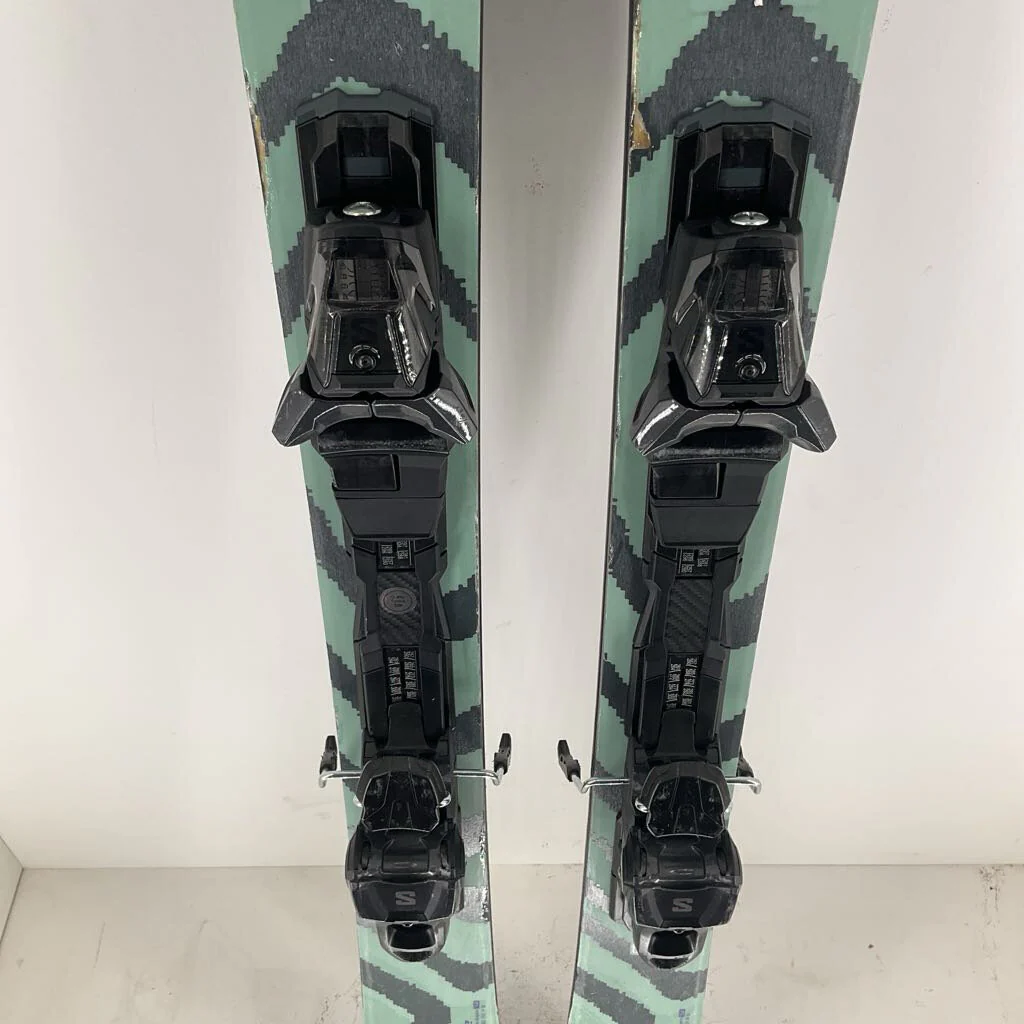 2026 Salomon QST 92 w/ Salomon M11 GW Demo Bindings - Image 12