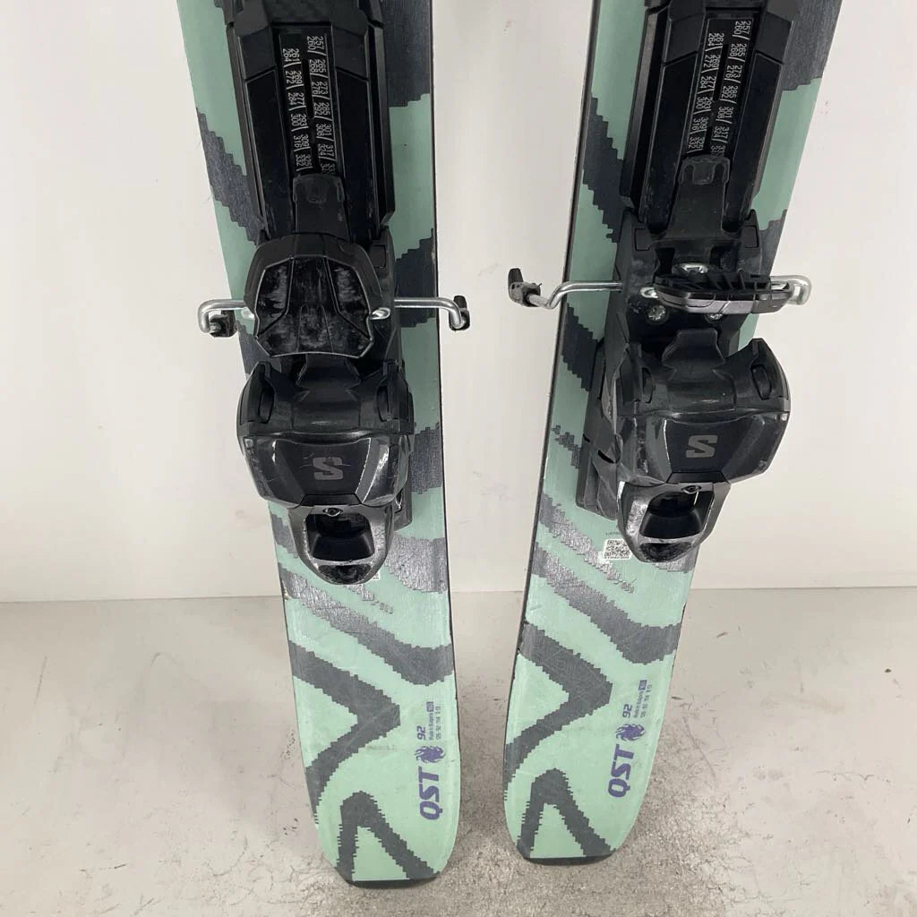 2026 Salomon QST 92 w/ Salomon M11 GW Demo Bindings - Image 21