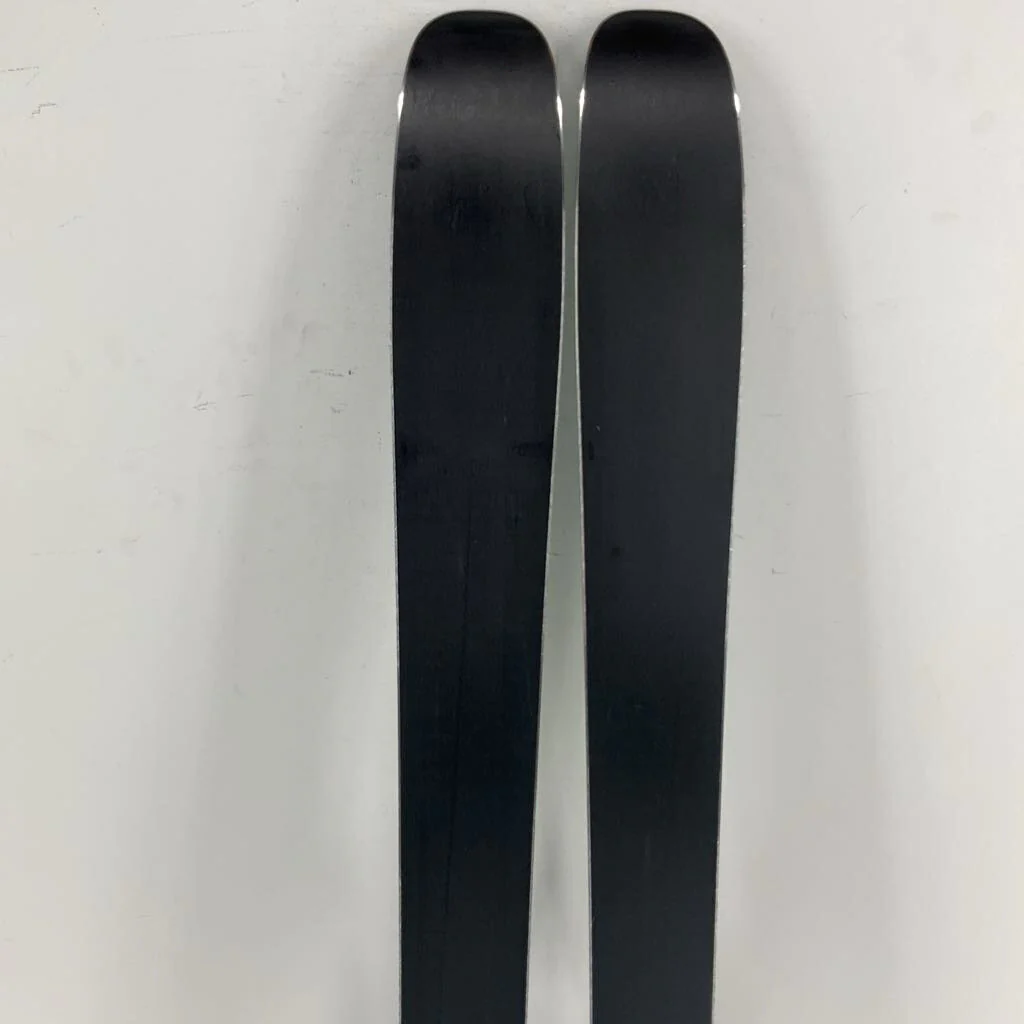 2026 Salomon QST 92 w/ Salomon M11 GW Demo Bindings - Image 38