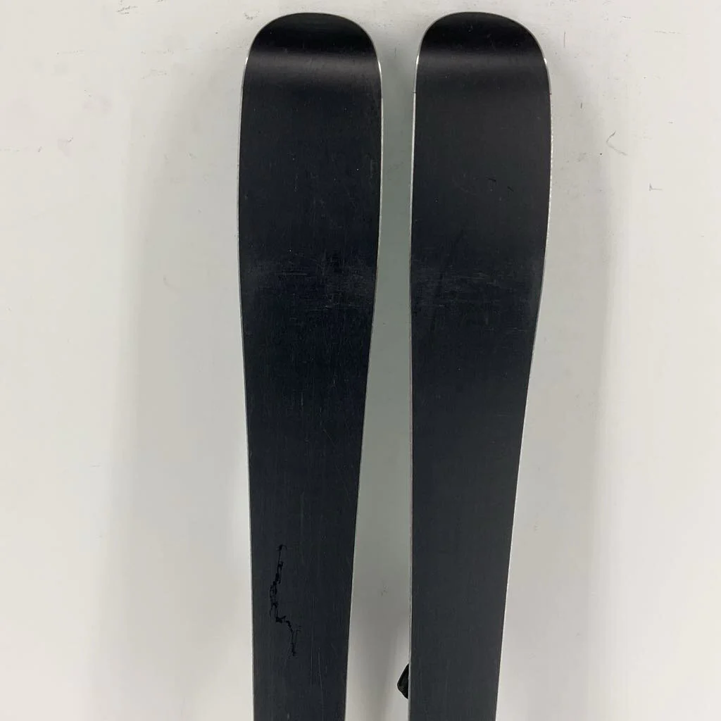 2026 Salomon QST 92 w/ Salomon M11 GW Demo Bindings - Image 6