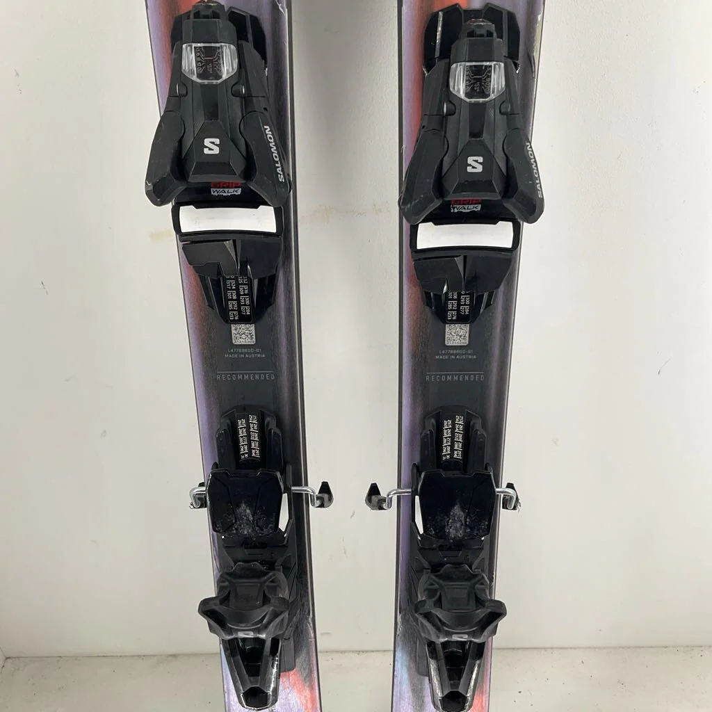 2026 Salomon Stance Pro 86 w/ Salomon Strive 13 Demo Bindings *topsheet damage* - Image 5
