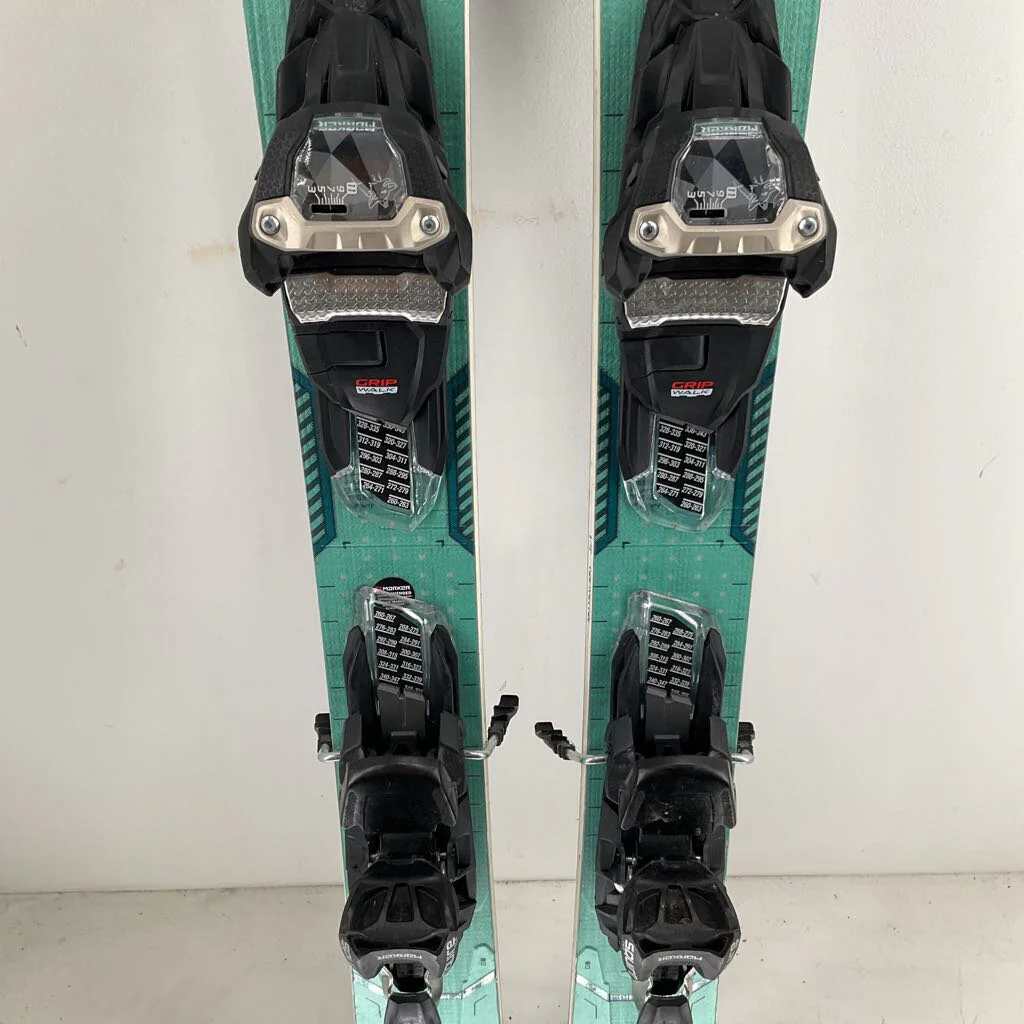 2026 Volkl Mantra 84 W w/ Marker Squire TCX 11 Demo Bindings - Image 21