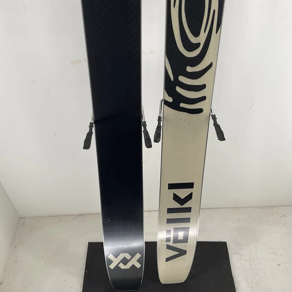 2026 Volkl Revolt 101 w/ Marker Griffon 13 Demo Bindings *Topsheet Damage* - Image 10