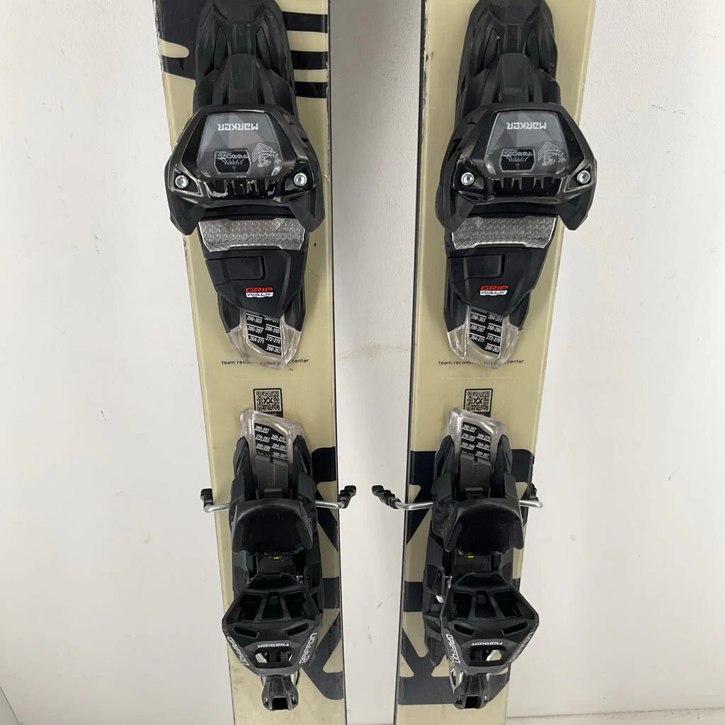 2026 Volkl Revolt 101 w/ Marker Griffon 13 Demo Bindings *Topsheet Damage* - Image 5