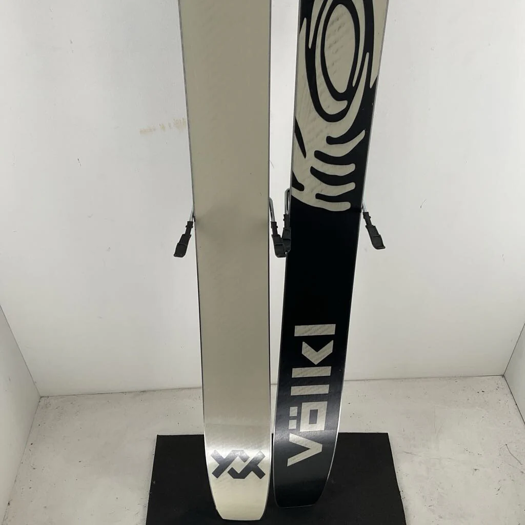 2026 Volkl Revolt 101 w/ Marker Griffon 13 Demo Bindings *Topsheet Damage* - Image 8