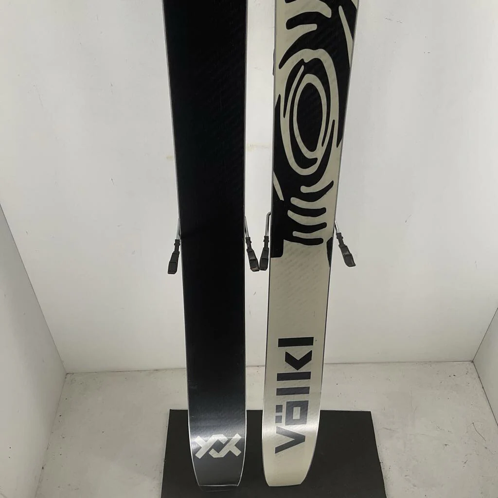 2026 Volkl Revolt 101 w/ Marker Griffon 13 Demo Bindings *Topsheet Damage* - Image 8
