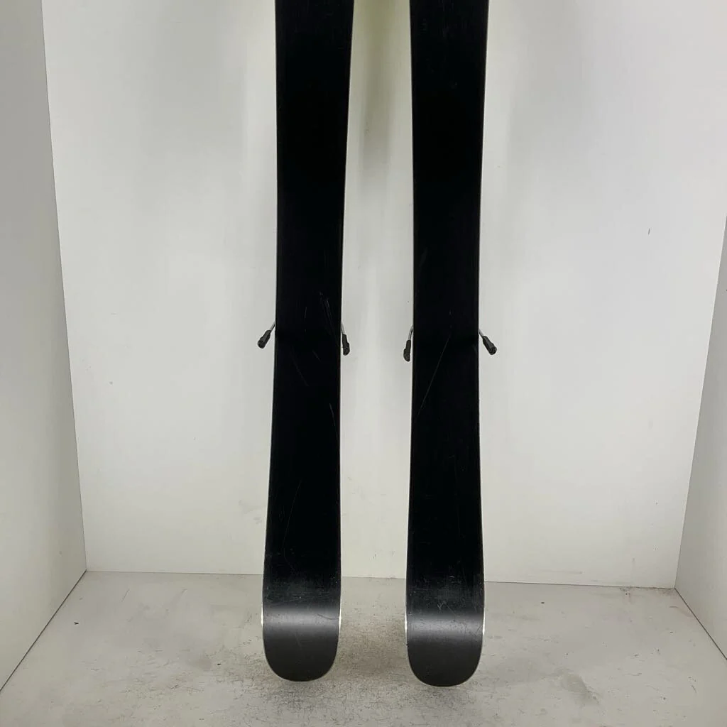 Armada Junior's Tantrum w/ Look Xpress 7 Demo Bindings - Image 4