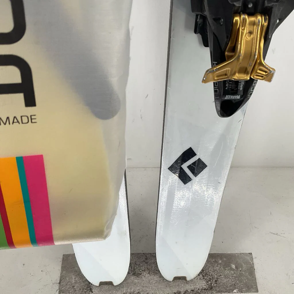 Black Diamond Carbon Convert w/ Marker Kingpin 13 Touring Bindings w/ Pomoca Climbing Skins - Image 6