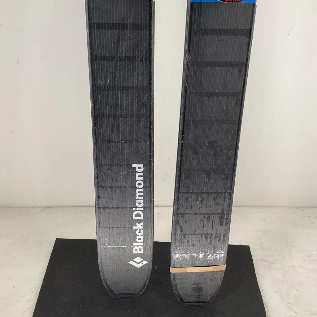 Black Diamond Helio 105 Skis w/ Dynafit Speed 10 AT Bindings *Tip Damage* - Image 6