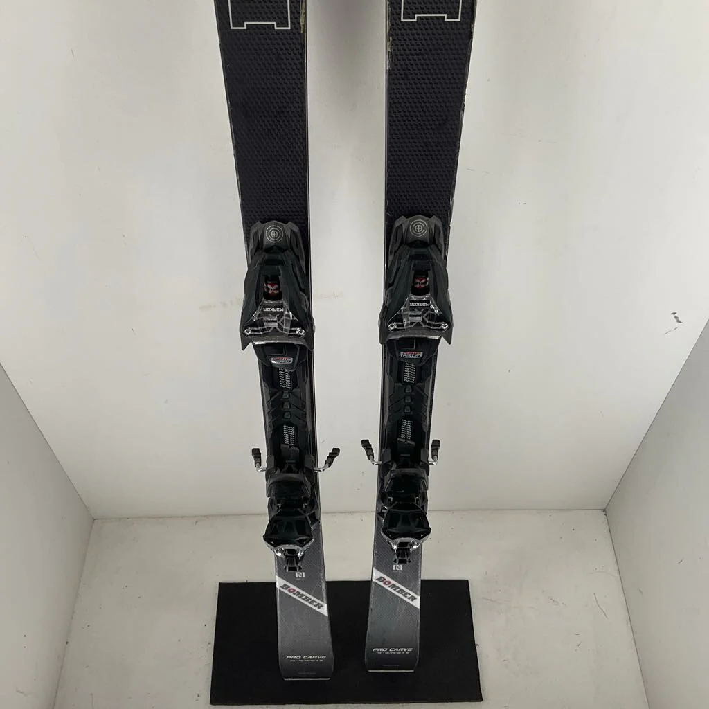 Bomber Pro Carve 70 w/ Marker XCell 14 System Bindings *Topsheet Damage* - Image 8