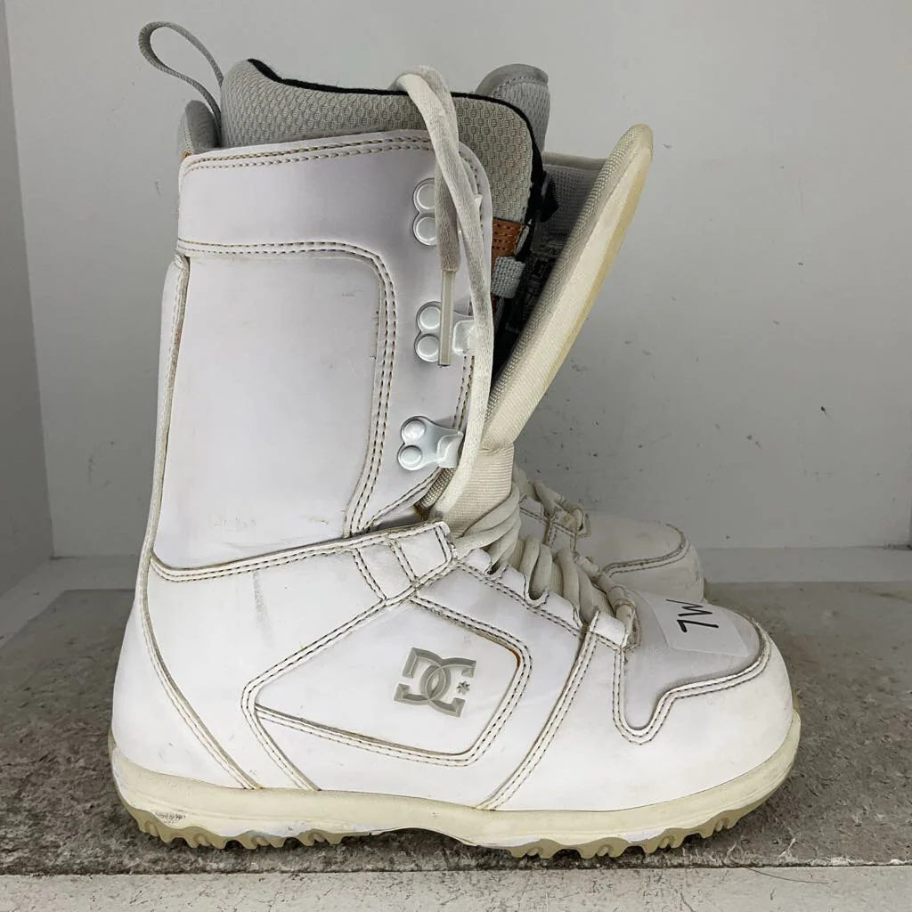 Burton Women's Phase Lace-Up Boot